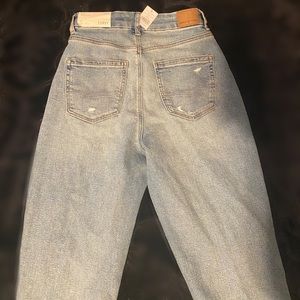 AmericanEagleCurvyStretch MomJeans.Size 2(26w)Long